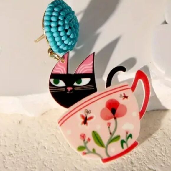 14K BLACK CAT IN COFFEE CUP fun cute whimsical kawaii novelty earrings - Picture 3 of 6